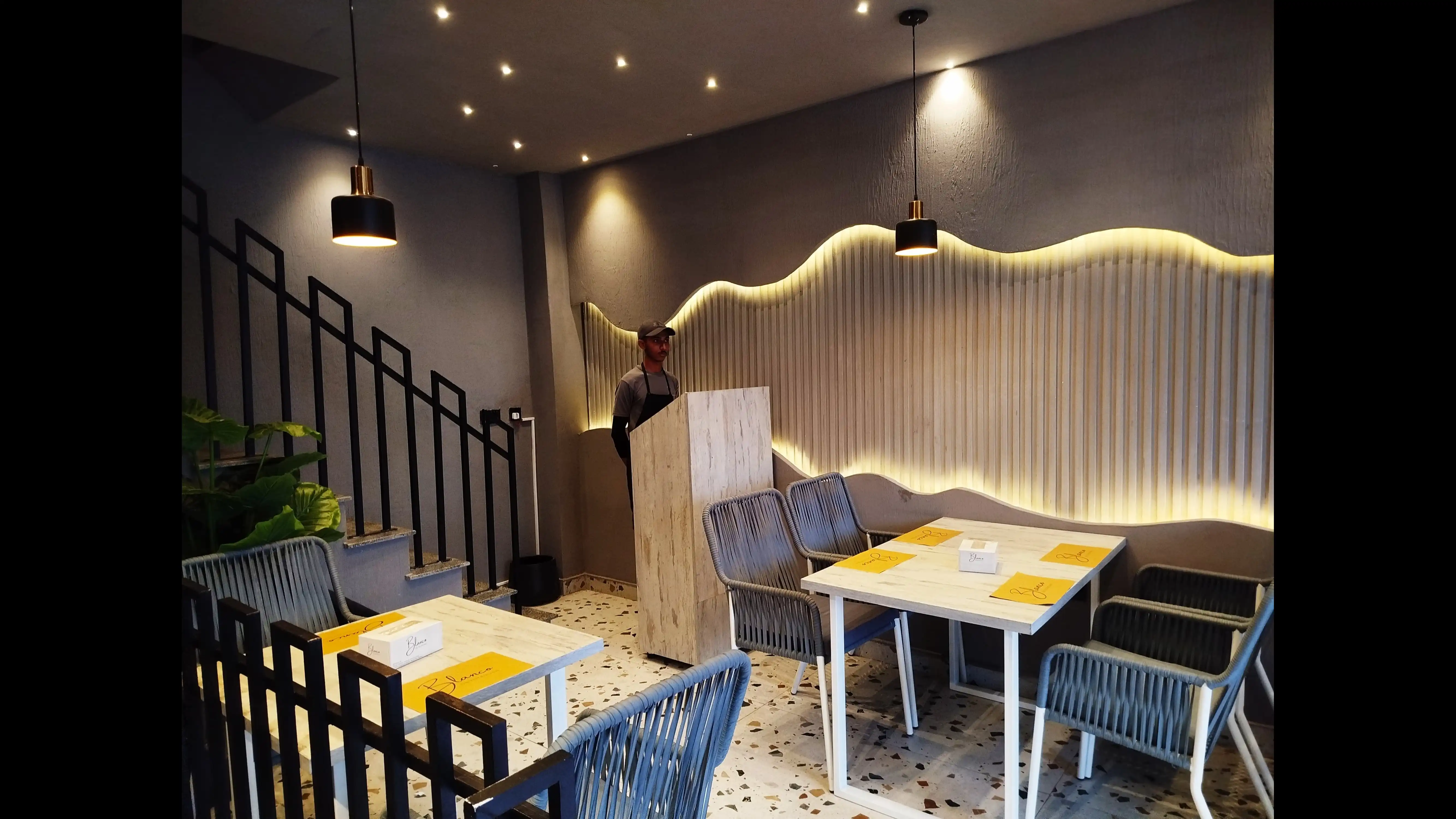BLANCO CAFE gallery image 15