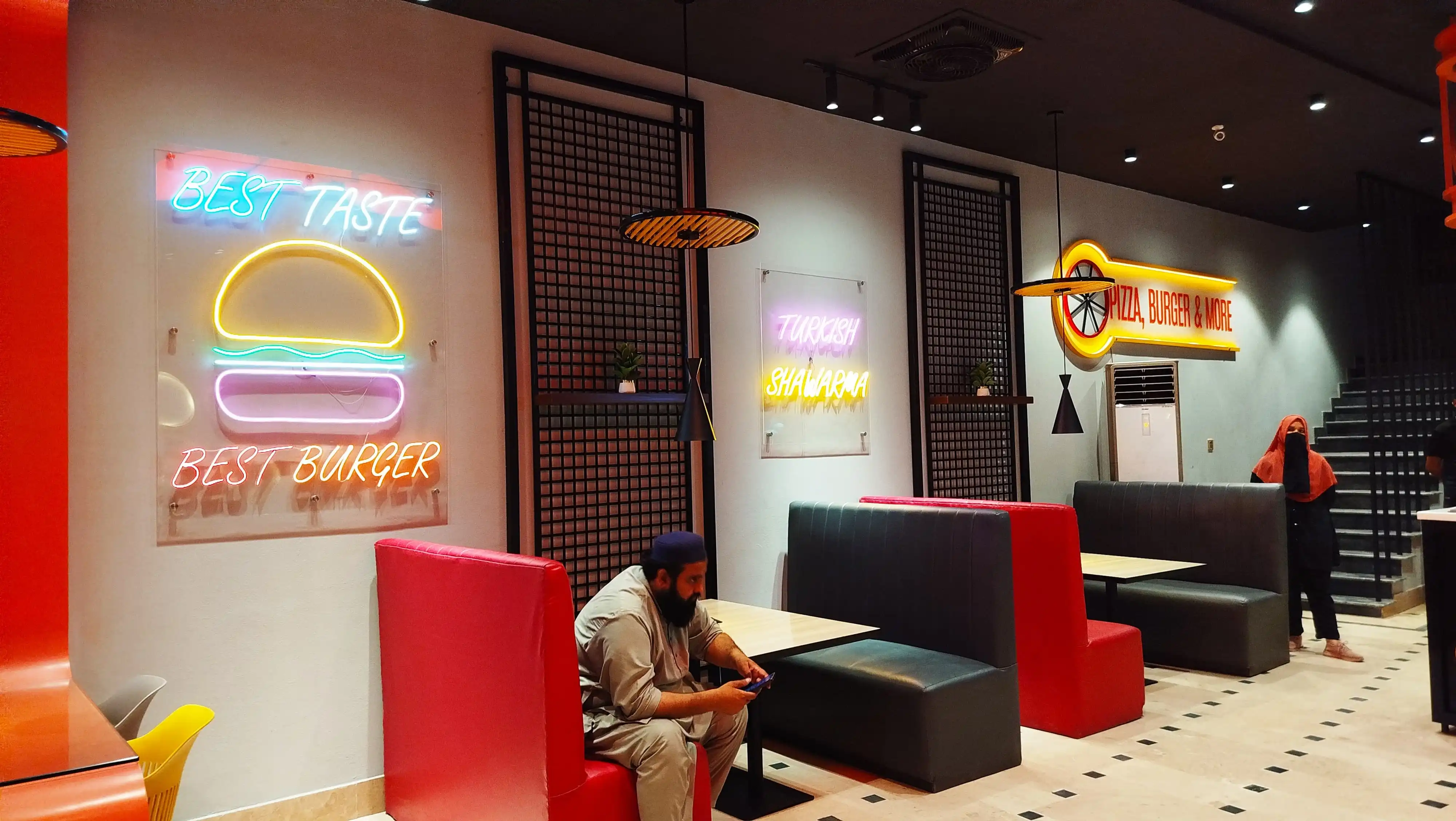 HOT CHEESE RESTAURANT gallery image 6