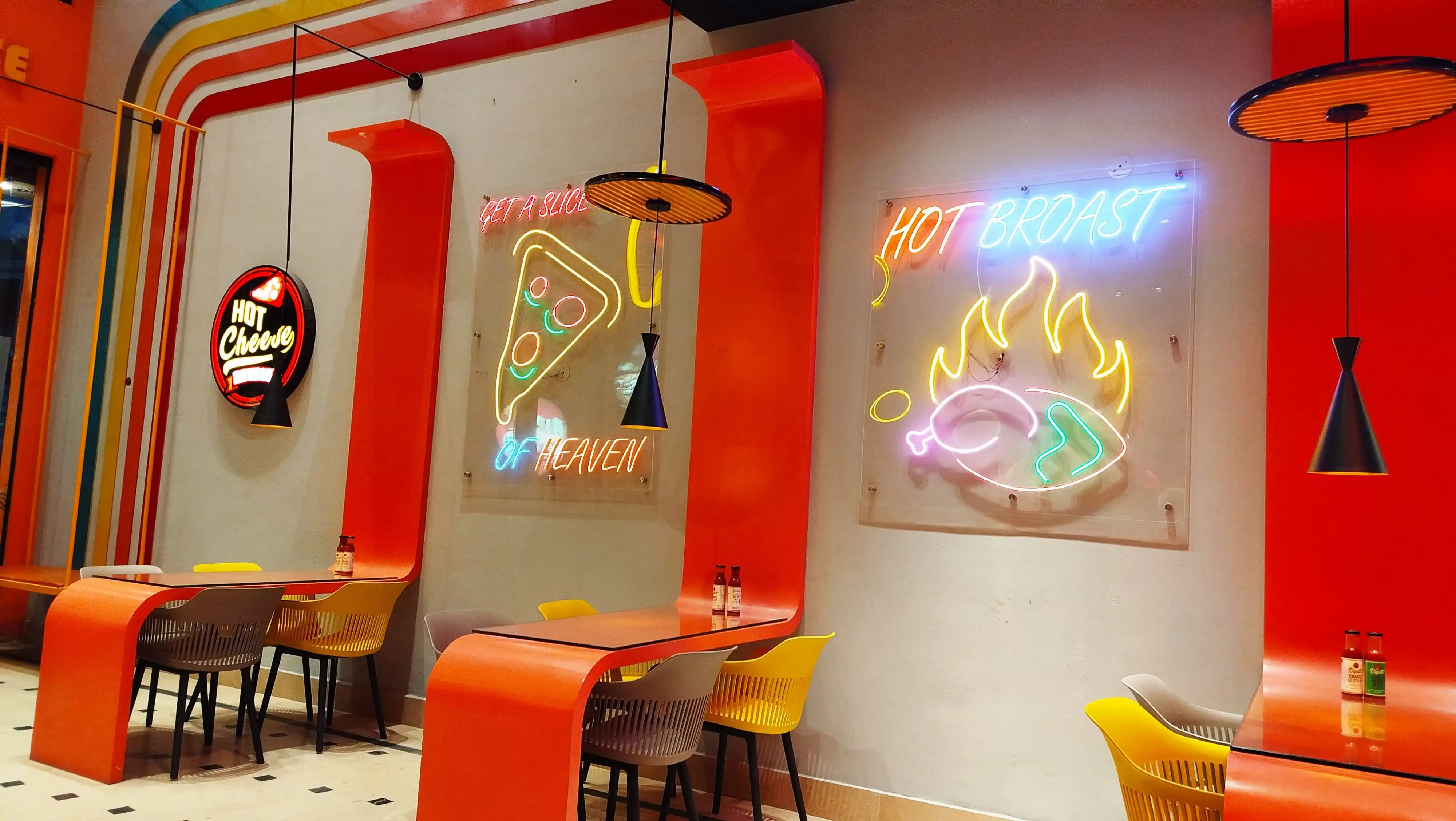 HOT CHEESE RESTAURANT gallery image 11