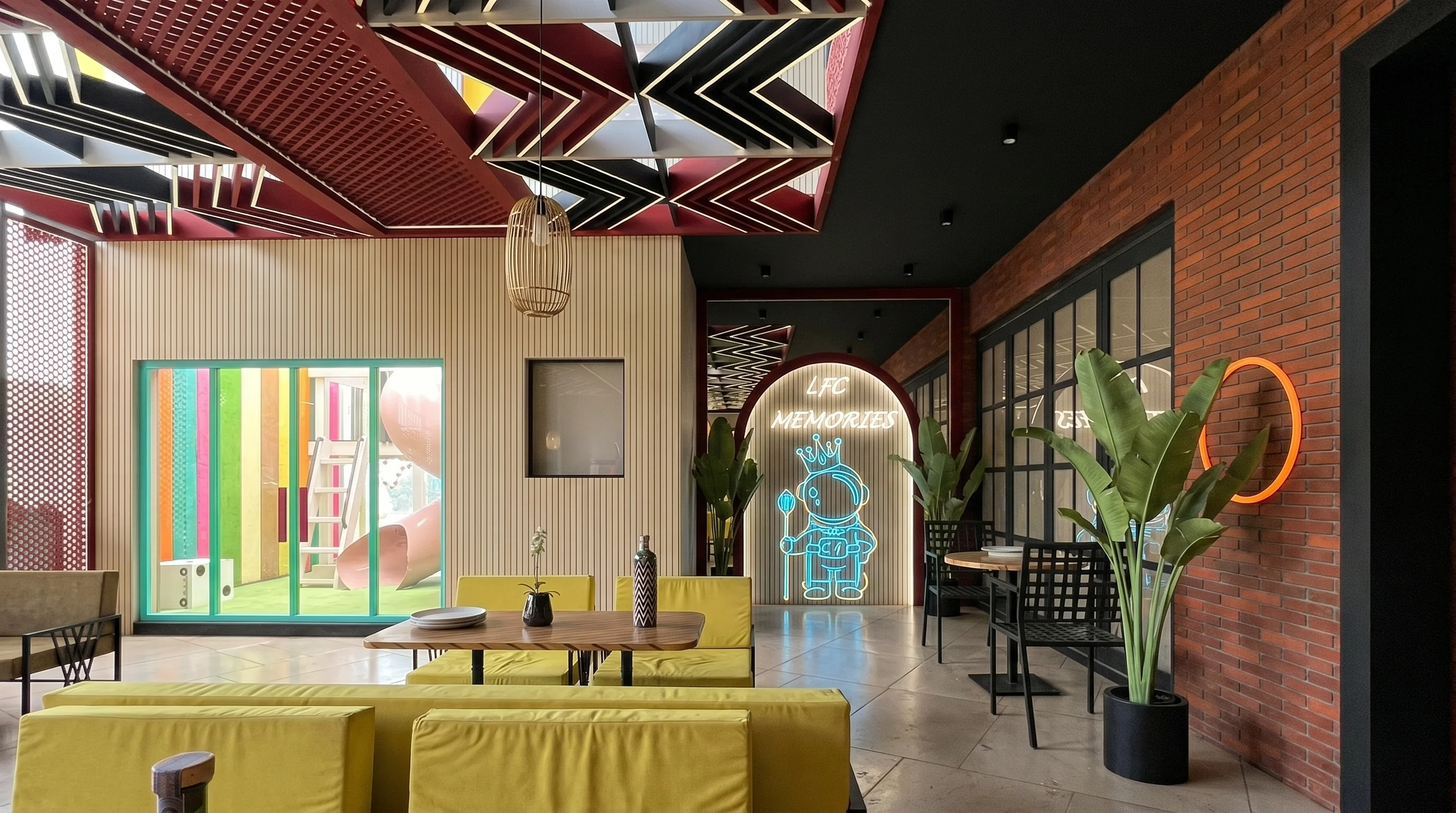 LFC RESTAURANT gallery image 3