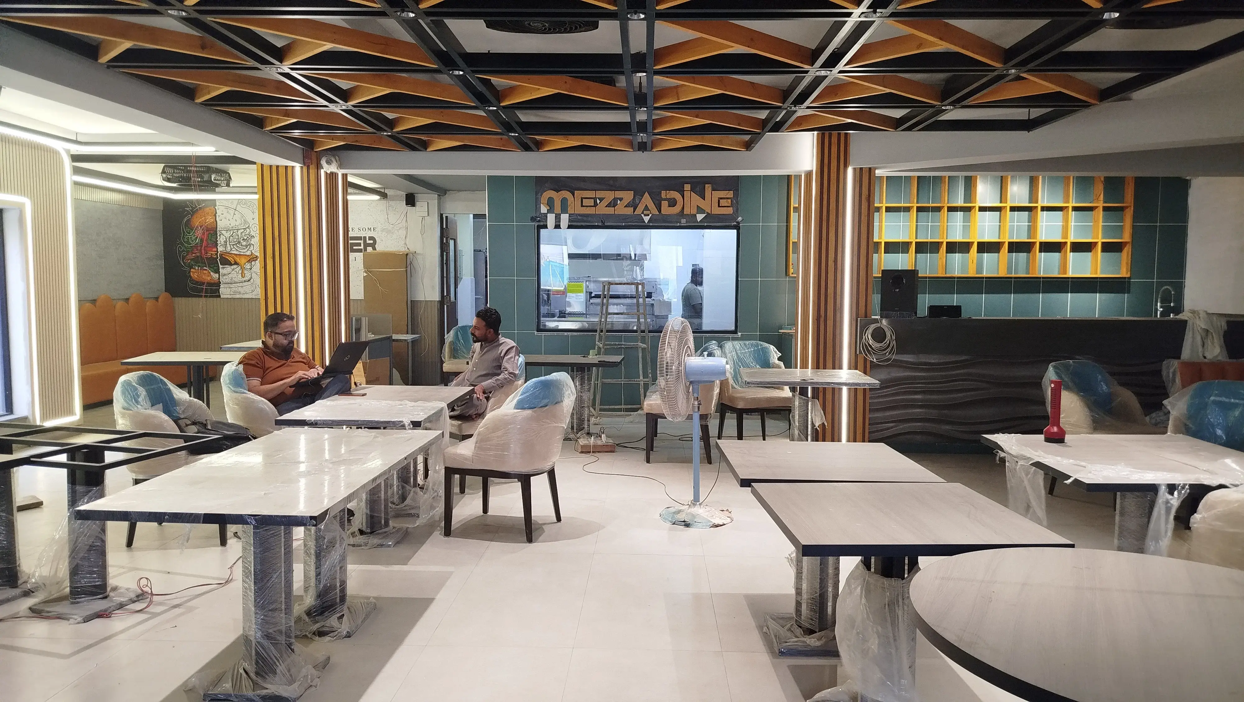 MEZADINE RESTAURANT gallery image 6