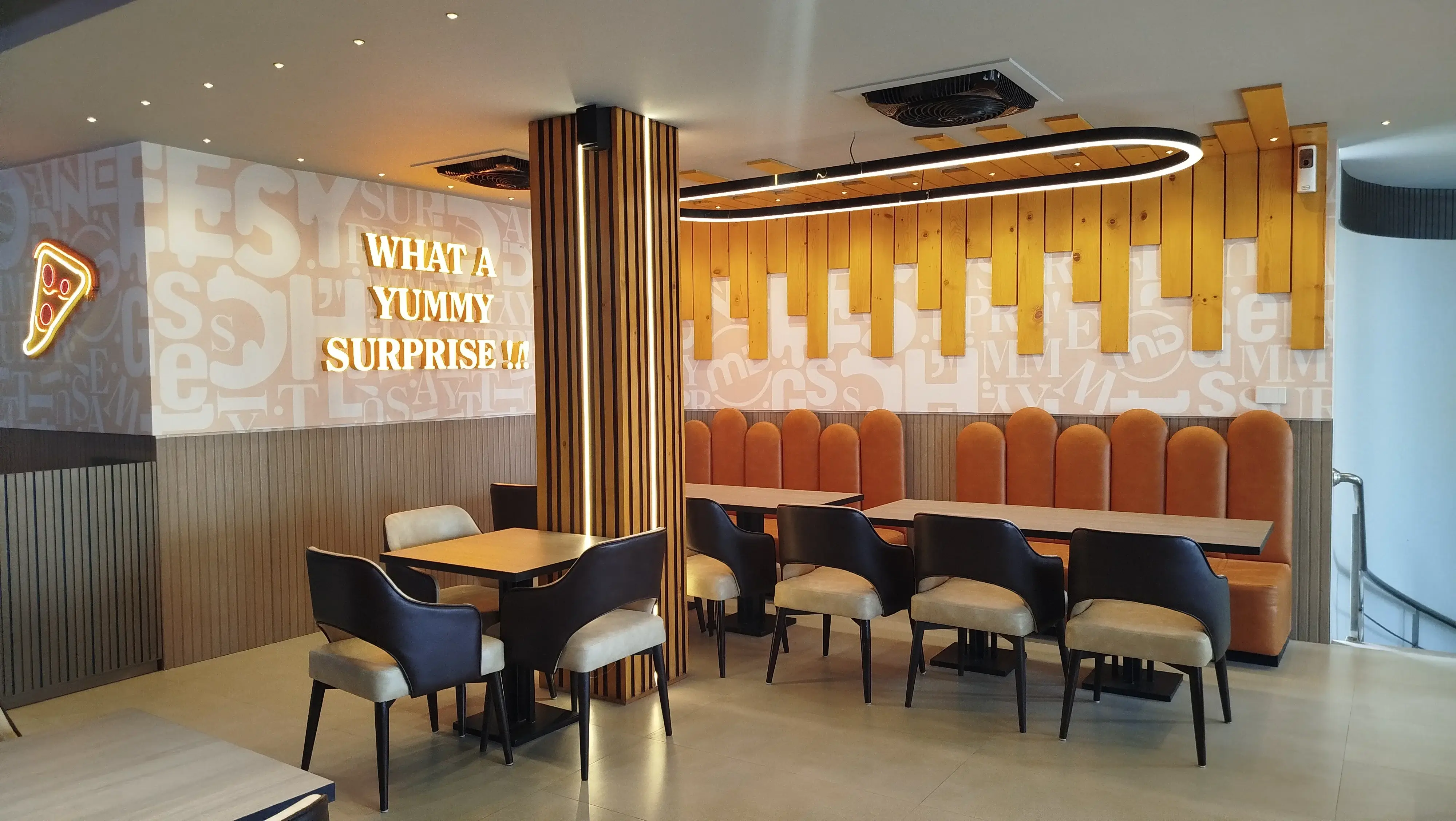 MEZADINE RESTAURANT gallery image 20
