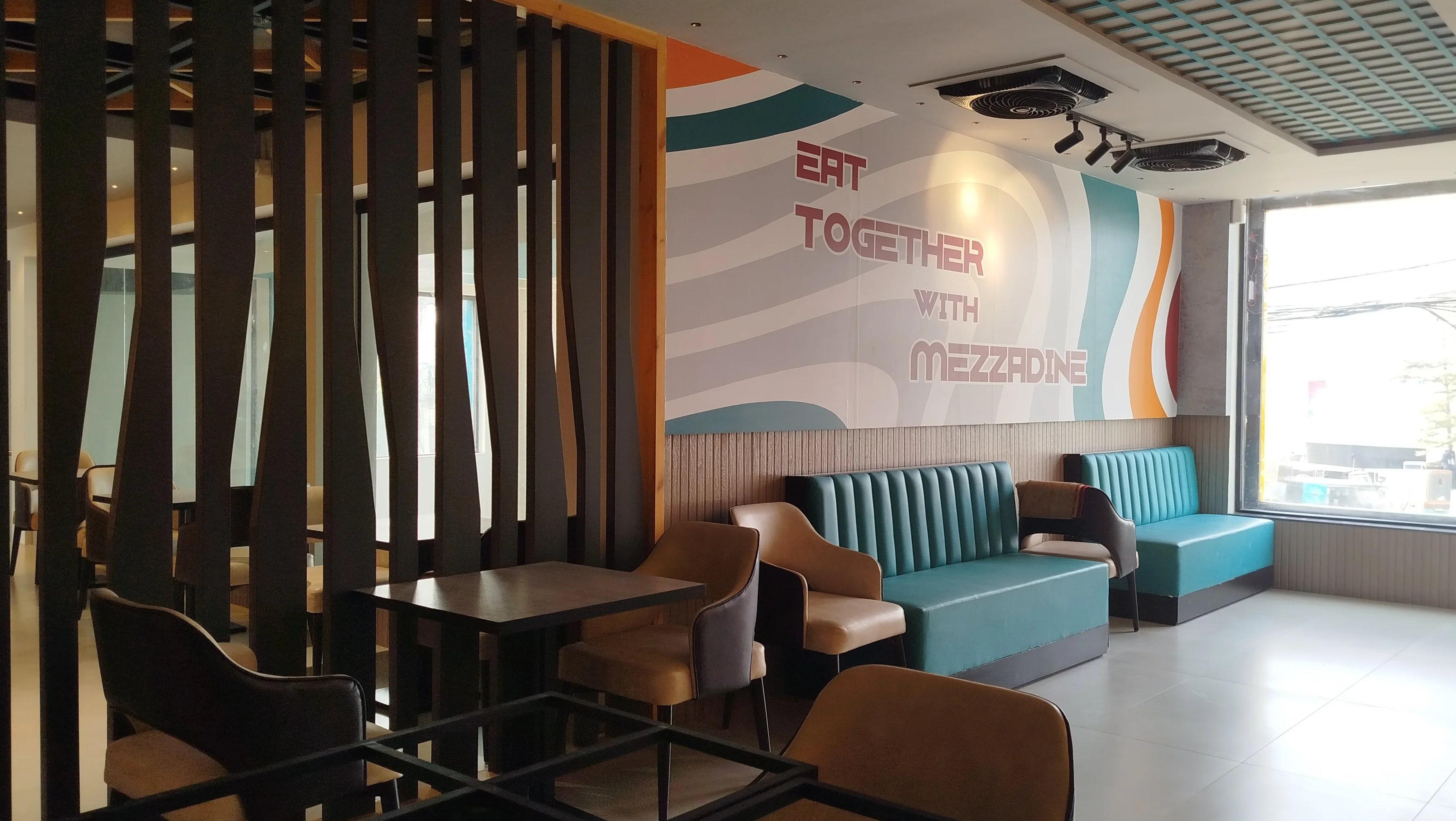 MEZADINE RESTAURANT gallery image 23
