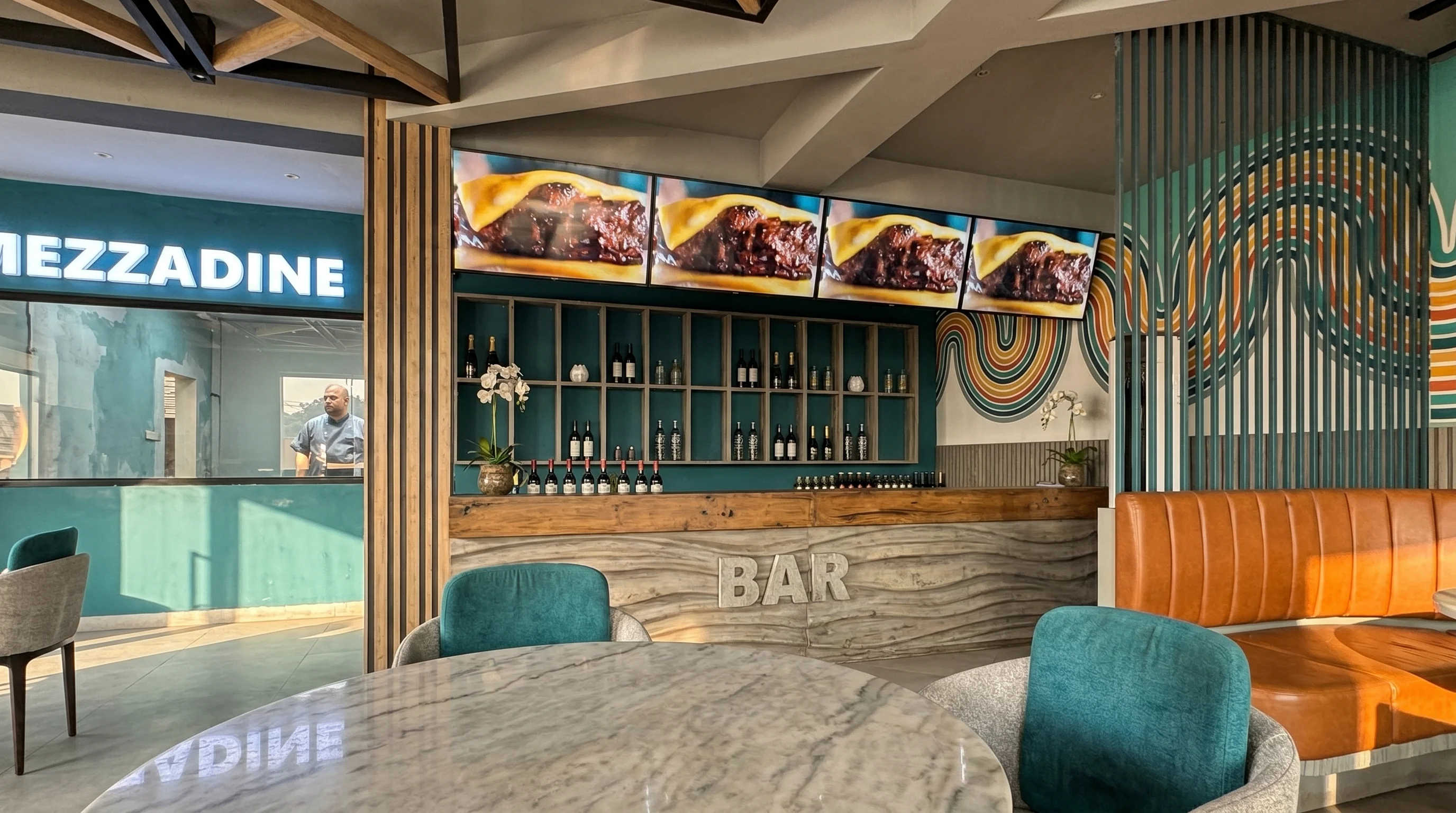 MEZADINE RESTAURANT gallery image 7