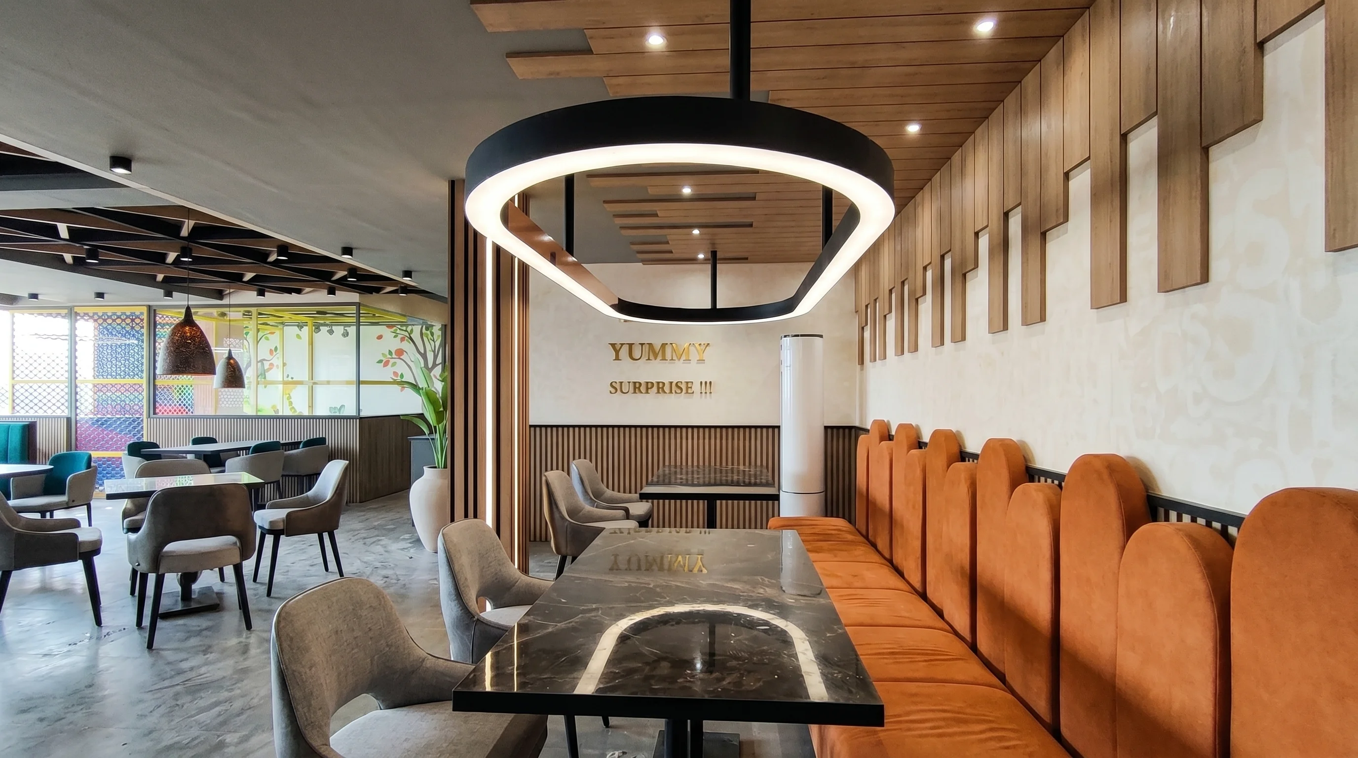 MEZADINE RESTAURANT gallery image 12