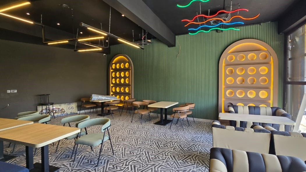 PIZZOBURG RESTAURANT gallery image 13