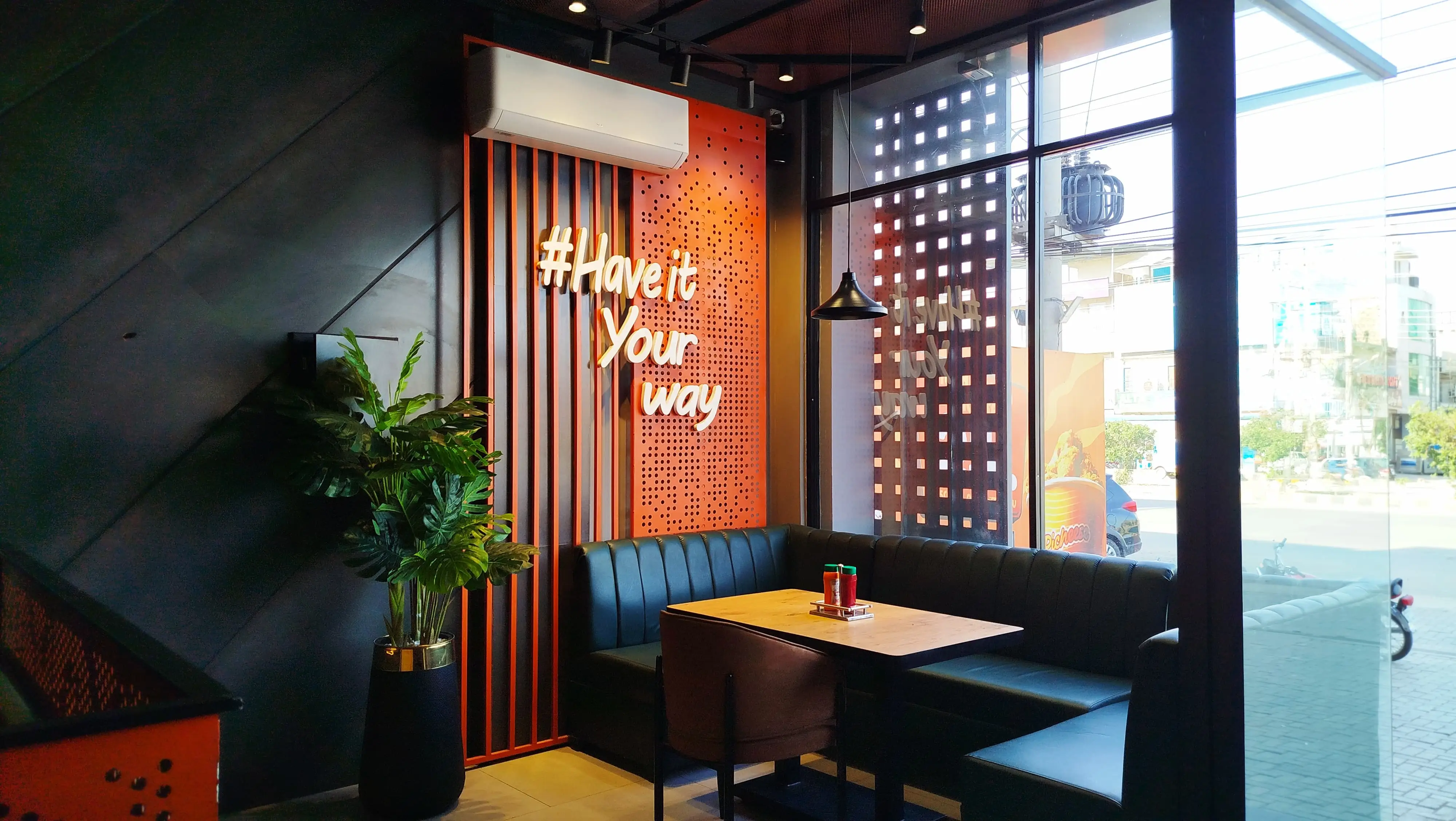 RICHEESE RESTAURANT gallery image 9