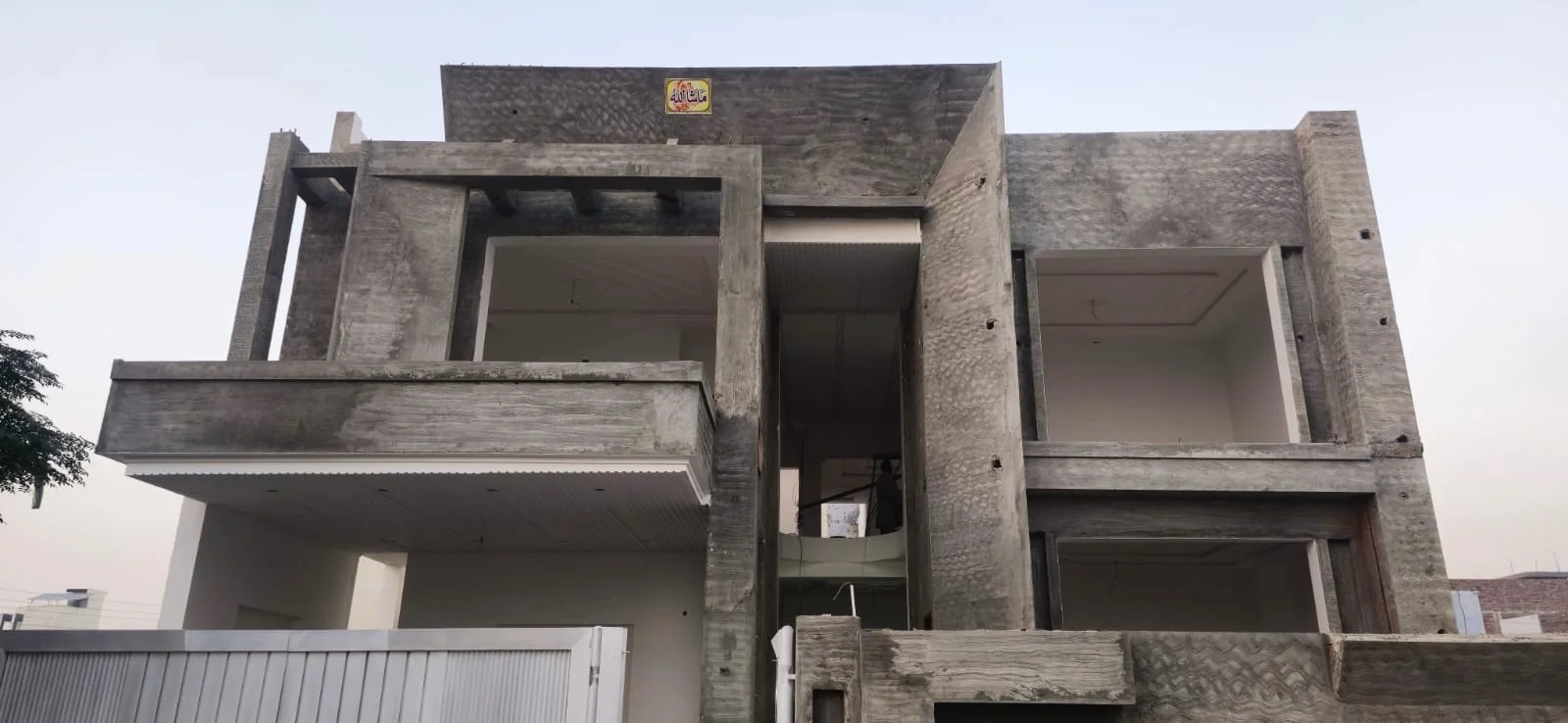 1 KANAL RESIDENTIAL EXTERIOR gallery image 2
